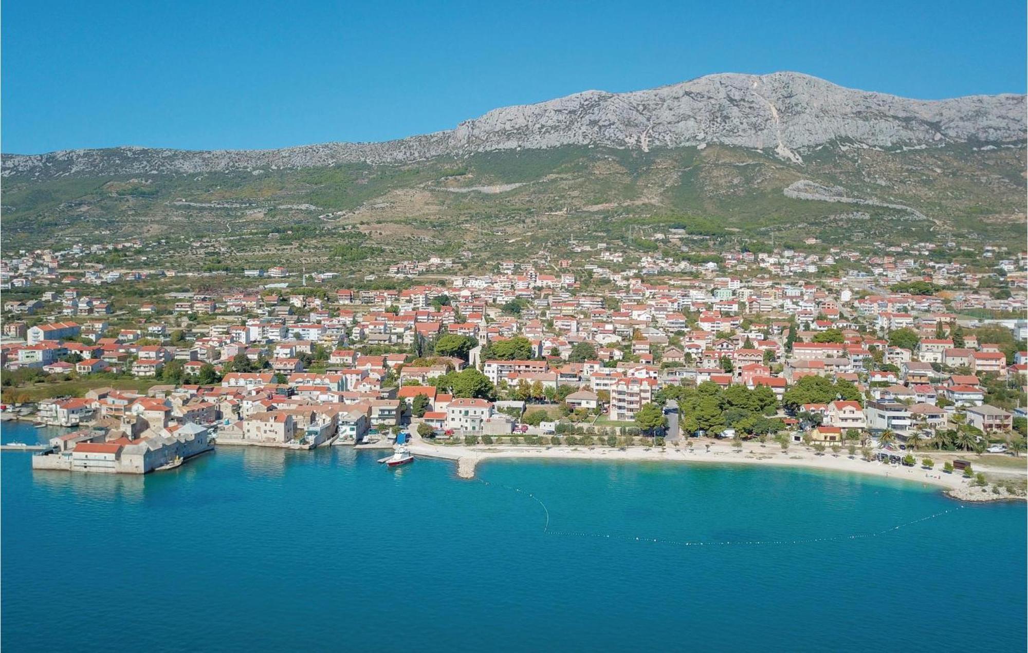 1 Bedroom Stunning Apartment In Kastel Gomilica คาชเตลา ภายนอก รูปภาพ